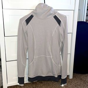 Lululemon sweatshirt